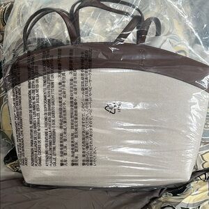 GAP Brown and Cream Tote Bag with Structured Design
